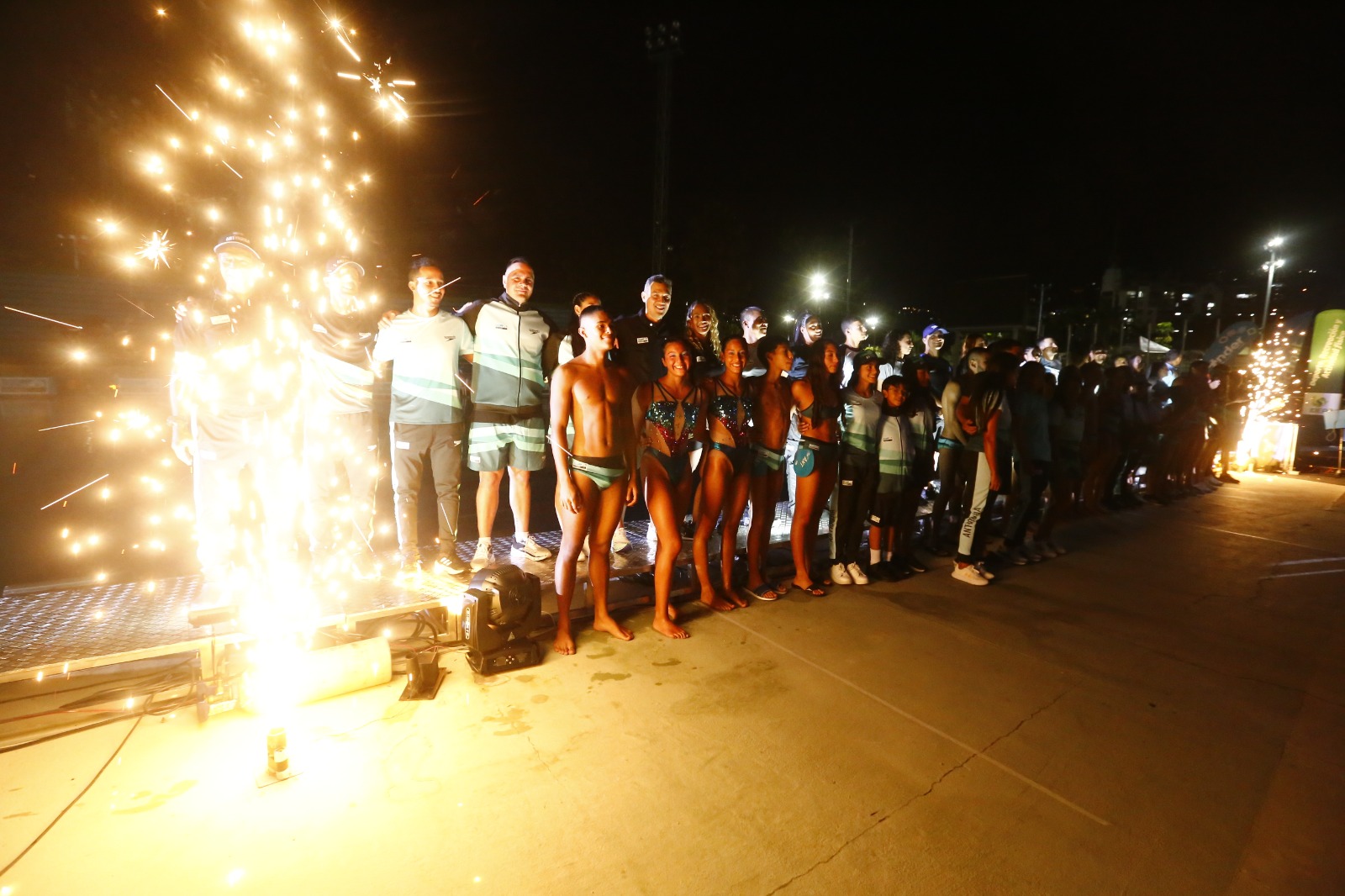 La Liga de Natación presentará oficialmente sus uniformes 60 años